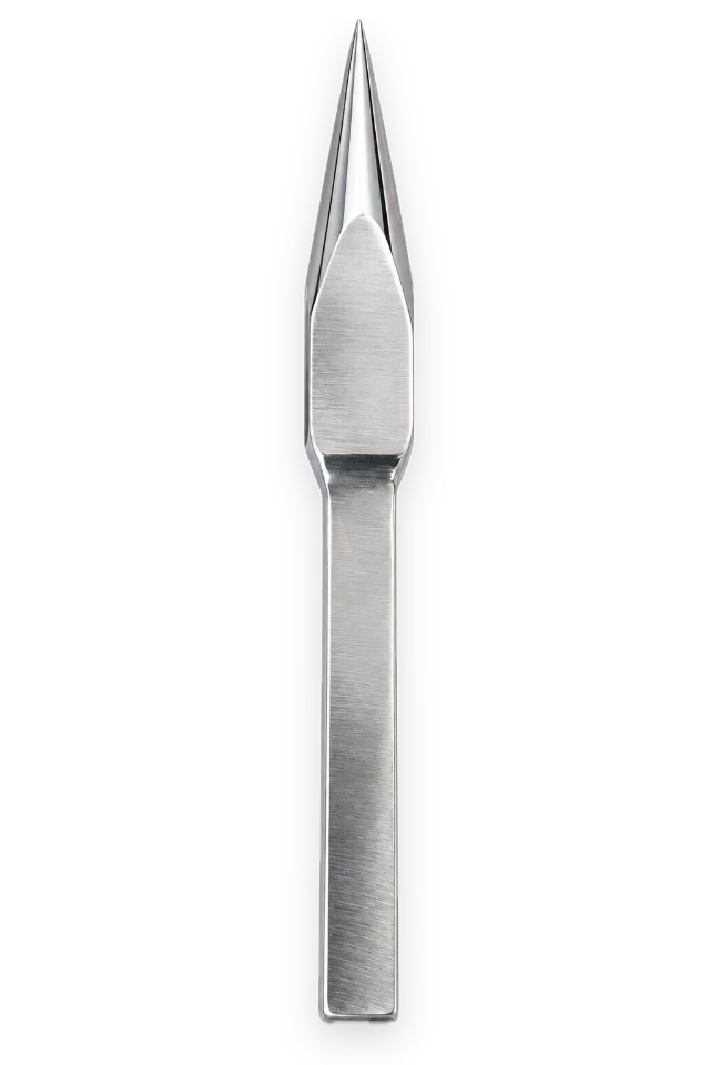 Spitzes Metallteil mit geradem Schaft
